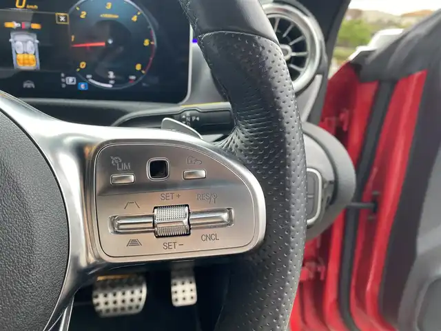 メルセデス・ベンツ ＣＬＡ２００ｄ AMGライン 福岡県 2019(令1)年 4.9万km ジュピターレッド ・レザーエクスクルーシブパッケージ/・ブラック/グレー2トーンレザーシート/・レーダーセーフティパッケージ/・アクティブディスタンスアシスト・ディストロニック/・アクティブブラインドスポット/・アクティブレーンキープアシスト/・アドバンスドパッケージ/・360度カメラ/・HUD/・パノラミックスライディングルーフ/・MBUX10.25メーカーナビ/フルセグTV/BT/USB/・アンビエントライト64色/・前席パワーシート/シートメモリー/シートヒーター/・ワイヤレス充電/・純正前後ドライブレコーダー/・パドルシフト/・マルチLEDヘッドライト/・純正AMG18インチAW/・ETC2.0/・保証書/取扱説明書/記録簿