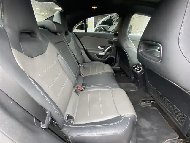 メルセデス・ベンツ ＣＬＡ２００ｄ AMGライン 福岡県 2019(令1)年 4.9万km ジュピターレッド ・レザーエクスクルーシブパッケージ/・ブラック/グレー2トーンレザーシート/・レーダーセーフティパッケージ/・アクティブディスタンスアシスト・ディストロニック/・アクティブブラインドスポット/・アクティブレーンキープアシスト/・アドバンスドパッケージ/・360度カメラ/・HUD/・パノラミックスライディングルーフ/・MBUX10.25メーカーナビ/フルセグTV/BT/USB/・アンビエントライト64色/・前席パワーシート/シートメモリー/シートヒーター/・ワイヤレス充電/・純正前後ドライブレコーダー/・パドルシフト/・マルチLEDヘッドライト/・純正AMG18インチAW/・ETC2.0/・保証書/取扱説明書/記録簿