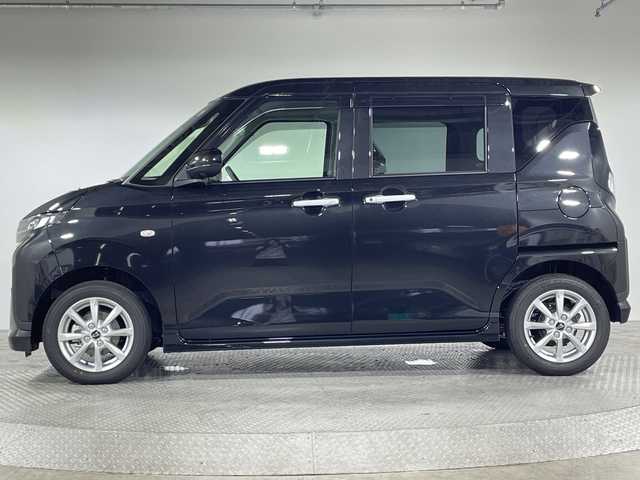 ダイハツ ムーヴ G 神奈川県 2025(令7)年 0.1万km未満 ブラックマイカメタリック 届出済未使用車/9型ディスプレイオーディオ /全方位ビューカメラ/スマートパノラマパーキングパック＆純正ナビ装着用アップグレードパック付 /両側電動スライドドア/衝突軽減ブレーキ/パーキングアシスト/アイドリングストップ/リアセンサー/オートハイビーム/ステアリングスイッチ/置くだけ充電/電子パーキング・オートホールド/プッシュスタート/スマートキー/純正サイドシル・リアスポイラー/純正14インチアルミホイール/取説　保証書/スペアキー