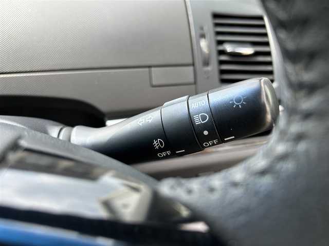 トヨタ エスティマ アエラス プレミアムエディション 愛知県 2013(平25)年 7万km ホワイトパールクリスタルシャイン ワンオーナー/バックカメラ/3列シート/オットマン/SDナビ/Bluetooth/CD/DVD/HDMI/フルセグTV/両側パワースライドドア/クルーズコントロール/パワーシート　D席/純正フロアマット/純正アルミホイール/ビルトインETC/ABS/盗難防止装置/オートライト/エンジンスタートボタン/スマートキー/保証書/取扱説明書