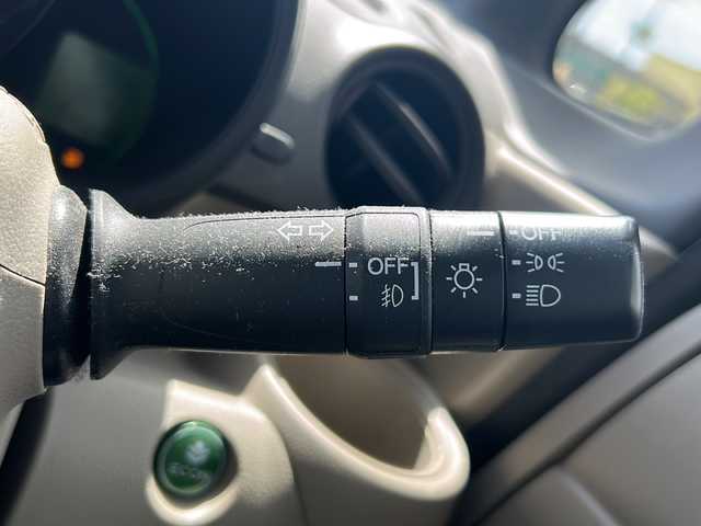 ホンダ Ｎ ＢＯＸ G Lパッケージ 静岡県 2012(平24)年 7.5万km クリスタルブラックパール 【主要装備】/純正ナビ　/両側パワースライドドア　/バックカメラ　/プッシュスタート　/スマートキー　/スペアキー有り　/横滑り防止機能　/バックカメラ　/純正フロアマット　/社外１３インチアルミホイール　/ワンセグテレビ　/ＵＳＢ