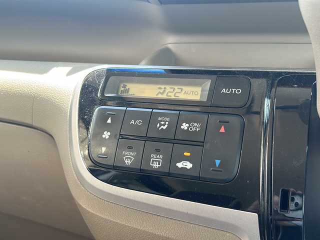 ホンダ Ｎ ＢＯＸ G Lパッケージ 静岡県 2012(平24)年 7.5万km クリスタルブラックパール 【主要装備】/純正ナビ　/両側パワースライドドア　/バックカメラ　/プッシュスタート　/スマートキー　/スペアキー有り　/横滑り防止機能　/バックカメラ　/純正フロアマット　/社外１３インチアルミホイール　/ワンセグテレビ　/ＵＳＢ