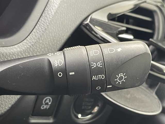 トヨタ ノア Si ダブルバイビーⅡ 茨城県 2019(令1)年 7.9万km ホワイトパールクリスタルシャイン 純正10型ナビ/バックカメラ/フルセグ/モデリスタエアロ/衝突被害軽減ブレーキ/車線逸脱抑制装置/クルーズコントロール/オートマチックハイビーム/クリアランスソナー/両側電動スライドドア/ETC/ドラレコ/シートヒーター/純正16インチAW/LEDヘッドライト/スマートキー