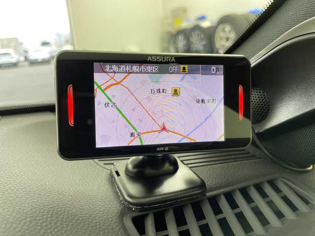 トヨタ ハリアー Z 道央・札幌 2021(令3)年 4.2万km ホワイトパールクリスタルシャイン ・４WD/寒冷地仕様/・トヨタセーフティセンス/・プリクラッシュセーフティ/・レーダークルーズコントロール/・ブラインドスポットモニター/・JBLサウンド/・純正１２.３インチディスプレイ/・ナビ.Bluetooth.フルセグ/・バックカメラ/TVキャンセラー/・パワーバックドア/・ハーフレザーシート/・LEDオートライト/オートハイビーム/・ミラーヒーター/・ビルトイン2.0ETC/・デジタルインナーミラー/・スマートキー/・スタッドレス積み込み