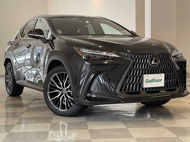 レクサス ＮＸ 350h バージョンL 福井県 2022(令4)年 2.7万km グラファイトブラックガラスフレーク ワンオーナー/純正１４インチナビ/フルセグ/BT/置くだけ充電/サンルーフ/パノラミックビューモニター/ブラインドスポットモニター(BSM)/アダプティブクルーズコントロール/ETC2.0/ルーフレール/シートヒーター/シートクーラー/茶革