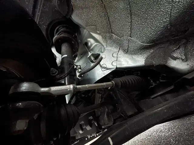 ダイハツ ミラ イース X SAⅢ 滋賀県 2023(令5)年 0.4万km スカイブルーメタリック 純正オーディオ【CK-W70D】/（AM/FM/CD/AUX）/前方ドライブレコーダー/踏み間違い防止アシスト/プリクラッシュブレーキアシスト/ヒルスタート（坂道発進）アシスト/前方衝突防止支援システム/TCS（トラクションコントロールシステム）/VDC（ビークルダイナミクスコントロール）/レーンキープアシスト/ABS（アンチロックブレーキシステム）/コーナー・バックセンサー（ソナー）/電動格納ミラー/アイドリングストップ/オートライト/オートハイビーム/LEDヘッドライト/マニュアルエアコン/リモコンキー/純正フロアマット