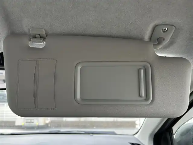 ダイハツ ミラ イース X SAⅢ 滋賀県 2023(令5)年 0.4万km スカイブルーメタリック 純正オーディオ【CK-W70D】/（AM/FM/CD/AUX）/前方ドライブレコーダー/踏み間違い防止アシスト/プリクラッシュブレーキアシスト/ヒルスタート（坂道発進）アシスト/前方衝突防止支援システム/TCS（トラクションコントロールシステム）/VDC（ビークルダイナミクスコントロール）/レーンキープアシスト/ABS（アンチロックブレーキシステム）/コーナー・バックセンサー（ソナー）/電動格納ミラー/アイドリングストップ/オートライト/オートハイビーム/LEDヘッドライト/マニュアルエアコン/リモコンキー/純正フロアマット