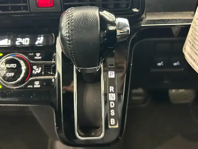 ダイハツ タント カスタム RS スタイルセレクション 鹿児島県 2021(令3)年 4.8万km シャイニングホワイトパール ワンオーナー　/禁煙車　/純正ナビ　/・フルセグＴＶ　/・Ｂｌｕｅｔｏｏｔｈ　/・CD/DVD/・AM/FM/・SD/・MSV　/バックカメラ　/前後コーナーセンサー　/アイドリングストップ　/前席シートヒーター　/電格ミラー　/フロントフォグランプ　/スマートキー/Pスタート/LEDヘッドライト/ステリモ