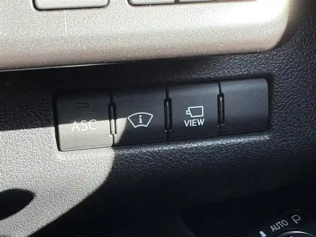 レクサス ＵＸ 250h Fスポーツ 大分県 2021(令3)年 4万km ホワイトノーヴァガラスフレーク ・純正10.3インチナビ/（BT/CD/DVD/フルセグ/USB/SD/Miracast）/・TRDエアロ/・ムーンルーフ/・赤レザーシート/・全方位カメラ/・三眼LEDヘッドライト/・ヘッドアップディスプレイ/・レーダークルーズコントロール/・ドライブレコーダー/・ETC2.0/・テレビキャンセラー/・パワーバックドア/・シートヒーター/・ベンチレーション/・プリクラッシュセーフティ/・クリアランスソナー/・ドライブモード/・ブレーキホールド/・BSM/・パドルシフト/・純正アルミホイール