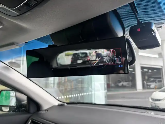 ホンダ ヴェゼル ハイブリッド Z ホンダセンシング 京都府 2017(平29)年 3.1万km クリスタルブラックパール ホンダセンシング/・アクティブクルーズコントロール/・車線維持支援システム/・衝突軽減ブレーキ/・路外逸脱抑制機能/・誤発進抑制機能/・先行車発進お知ら機能/ギャザーズ8インチメモリーナビ、地デジ、Bluetooth/バックカメラ/パドルシフト/運転席メモリーシート/前席パワーシート/HDMI端子、USB端子/純正ドライブレコーダー/ビルトインETC/LEDヘッドランプ/純正17インチアルミホイール