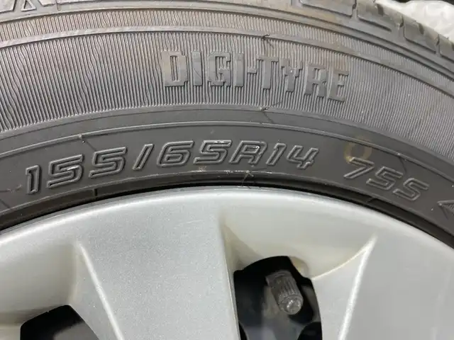 日産 デイズ X 神奈川県 2015(平27)年 2.2万km レモンライム 純正7型SDナビゲーション【MC315D-W】/フルセグ Bluetooth CD DVD SD iPod USB/アラウンドビューモニター/エマージェンシーブレーキ/横滑り抑制機能/プッシュスタート/ステアリングスイッチ/純正フロアマット/アイドリングストップ/ヘッドライトレベライザー/電動格納ミラー/スマートキー/スペアキー