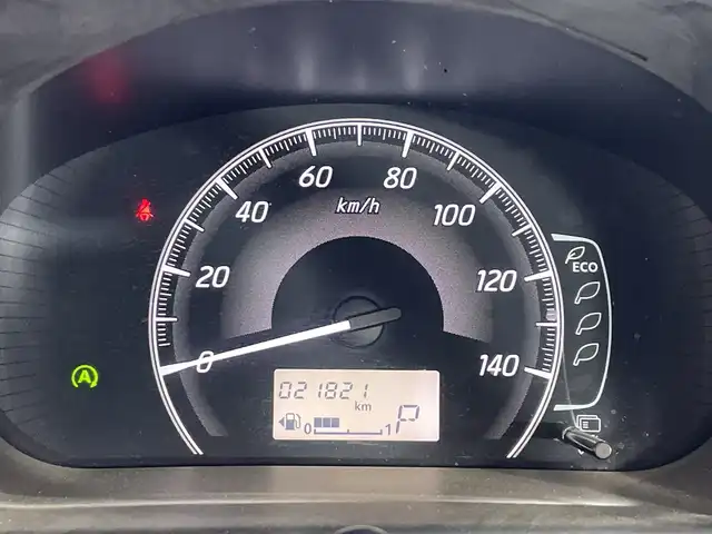 日産 デイズ X 神奈川県 2015(平27)年 2.2万km レモンライム 純正7型SDナビゲーション【MC315D-W】/フルセグ Bluetooth CD DVD SD iPod USB/アラウンドビューモニター/エマージェンシーブレーキ/横滑り抑制機能/プッシュスタート/ステアリングスイッチ/純正フロアマット/アイドリングストップ/ヘッドライトレベライザー/電動格納ミラー/スマートキー/スペアキー