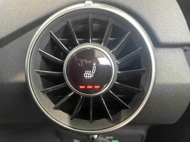 アウディ ＴＴクーペ 40TFSI 静岡県 2019(令1)年 3.7万km グレイシアホワイトメタリック 後期モデル/コンフォート・パッケージ/MMIナビ/CarPlay対応/バーチャル・コックピット/リヤビュー・カメラ/サイドアシスト/フロント・リヤPDC/シートヒーター/電動シート/ホールドアシスト