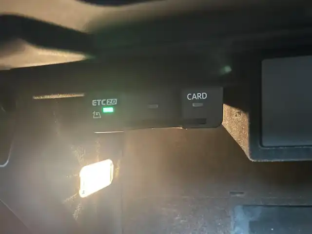 アウディ ＴＴクーペ 40TFSI 静岡県 2019(令1)年 3.7万km グレイシアホワイトメタリック 後期モデル/コンフォート・パッケージ/MMIナビ/CarPlay対応/バーチャル・コックピット/リヤビュー・カメラ/サイドアシスト/フロント・リヤPDC/シートヒーター/電動シート/ホールドアシスト