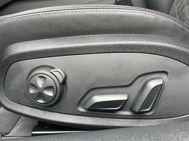 アウディ ＴＴクーペ 40TFSI 静岡県 2019(令1)年 3.7万km グレイシアホワイトメタリック 後期モデル/コンフォート・パッケージ/MMIナビ/CarPlay対応/バーチャル・コックピット/リヤビュー・カメラ/サイドアシスト/フロント・リヤPDC/シートヒーター/電動シート/ホールドアシスト