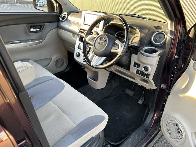 ダイハツ キャスト スタイル G ターボ SAⅢ 青森県 2017(平29)年 7.5万km プラムブラウンクリスタルマイカ 4WD/純正ディーラーSDナビ/（フルセグ/CD/DVD/SD/Bluetooth）/バックカメラ/ETC/スマートアシストIII/衝突軽減ブレーキ/レーンキープアシスト/リアパークセンサー/純正キセノンライト/オートマチックハイビーム/14インチ社外アルミホイール/社外フロアマット/スペアキー/説明書/保証書