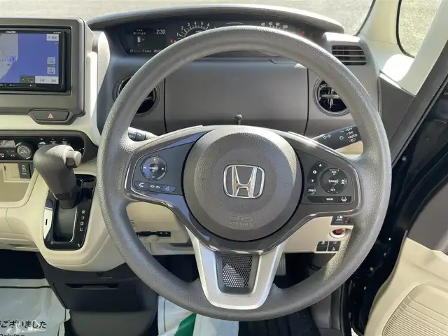 ホンダ Ｎ ＢＯＸ G L ホンダセンシング 熊本県 2020(令2)年 5.4万km クリスタルブラックパール 社外ナビ/・AM/FM/CD/DVD/BT/SD/バックカメラ/ホンダセンシング/・衝突軽減ブレーキ/・レーンキープアシスト/・レーダークルーズコントロール/・先行車発進お知らせ/・標識認識機能/左側電動スライド/ETC/LEDヘッドライト/オートライト/前席シートヒーター/後席ロールサンシェード/社外フロアマット/電動格納ミラー/ウインカーミラー/プッシュスタート