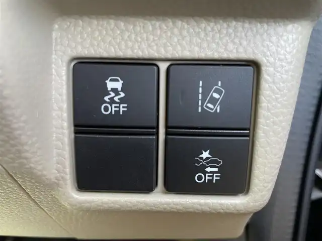 ホンダ Ｎ ＢＯＸ G L ホンダセンシング 熊本県 2020(令2)年 5.4万km クリスタルブラックパール 社外ナビ/・AM/FM/CD/DVD/BT/SD/バックカメラ/ホンダセンシング/・衝突軽減ブレーキ/・レーンキープアシスト/・レーダークルーズコントロール/・先行車発進お知らせ/・標識認識機能/左側電動スライド/ETC/LEDヘッドライト/オートライト/前席シートヒーター/後席ロールサンシェード/社外フロアマット/電動格納ミラー/ウインカーミラー/プッシュスタート