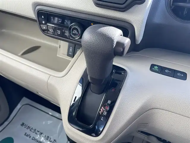 ホンダ Ｎ ＢＯＸ G L ホンダセンシング 熊本県 2020(令2)年 5.4万km クリスタルブラックパール 社外ナビ/・AM/FM/CD/DVD/BT/SD/バックカメラ/ホンダセンシング/・衝突軽減ブレーキ/・レーンキープアシスト/・レーダークルーズコントロール/・先行車発進お知らせ/・標識認識機能/左側電動スライド/ETC/LEDヘッドライト/オートライト/前席シートヒーター/後席ロールサンシェード/社外フロアマット/電動格納ミラー/ウインカーミラー/プッシュスタート