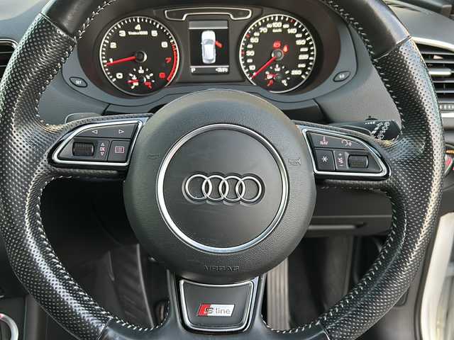 アウディ Ｑ３ 2．0 TFSI クワトロ 170PS Sライン 愛知県 2014(平26)年 7.5万km パール 禁煙車/純正ナビ/　AM/FM/BT/DVD/ワンセグTV/S lineパッケージ/前後クリアランスソナー/ビルトインETC/バックカメラ/ルーフレール/パドルシフト/HIDヘッドライト/フォグランプ/オートライト/革巻きステアリング/ステアリングスイッチ/純正フロアマット/電子パーキング/プッシュスタート/電子パーキング/取説/保証書/W＋サイドエアバッグ