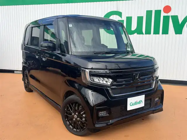 ホンダ Ｎ ＢＯＸ カスタム L ターボ スタイル+ブラック 三重県 2022(令4)年 3.7万km クリスタルブラックパール ターボ/7CVT/ホンダセンシング/パーキングセンサーシステム/レーダークルーズ/純正9インチナビゲーション/地デジTV/DVD/CD/Bluetooth/バックカメラ/両側パワースライドドア/LEDヘッドランプ/ブラック加飾付きバンパー/ブラックアルミホイール/メタルスモーク偏光塗装インパネ加飾/メタルスモーク加飾付き革巻きステアリング/シートヒーター（運転席・助手席）/スマートキー/前後ドラレコ/ETC
