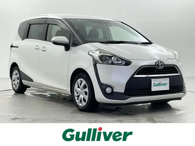 トヨタ シエンタ G 福井県 2017(平29)年 8.4万km ホワイトパールクリスタルシャイン 社外ＳＤナビ　型式：ＣＮ－ＲＥ０３ＷＤ/（Ｉｐｏｄ／ＴＶ／ＣＤ／ＤＶＤ／ＢＴ／ＦＭ／ＡＭ）/両側パワースライドドア/純正ビルトインＥＴＣ/７人乗り仕様/純正ＬＥＤヘッドライト/トヨタセーフティセンス