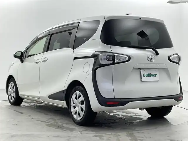 トヨタ シエンタ G 福井県 2017(平29)年 8.4万km ホワイトパールクリスタルシャイン 社外ＳＤナビ　型式：ＣＮ－ＲＥ０３ＷＤ/（Ｉｐｏｄ／ＴＶ／ＣＤ／ＤＶＤ／ＢＴ／ＦＭ／ＡＭ）/両側パワースライドドア/純正ビルトインＥＴＣ/７人乗り仕様/純正ＬＥＤヘッドライト/トヨタセーフティセンス