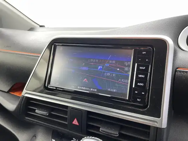 トヨタ シエンタ G 福井県 2017(平29)年 8.4万km ホワイトパールクリスタルシャイン 社外ＳＤナビ　型式：ＣＮ－ＲＥ０３ＷＤ/（Ｉｐｏｄ／ＴＶ／ＣＤ／ＤＶＤ／ＢＴ／ＦＭ／ＡＭ）/両側パワースライドドア/純正ビルトインＥＴＣ/７人乗り仕様/純正ＬＥＤヘッドライト/トヨタセーフティセンス