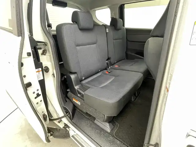 トヨタ シエンタ G 福井県 2017(平29)年 8.4万km ホワイトパールクリスタルシャイン 社外ＳＤナビ　型式：ＣＮ－ＲＥ０３ＷＤ/（Ｉｐｏｄ／ＴＶ／ＣＤ／ＤＶＤ／ＢＴ／ＦＭ／ＡＭ）/両側パワースライドドア/純正ビルトインＥＴＣ/７人乗り仕様/純正ＬＥＤヘッドライト/トヨタセーフティセンス