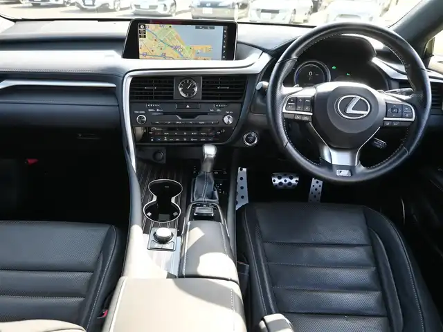 レクサス ＲＸ 450h Fスポーツ 千葉県 2018(平30)年 5.3万km ホワイトノーヴァガラスフレーク Lexus Safety System+/・プリクラッシュセーフティ/・レーンディパーチャーアラート/・オートハイビーム/・レーダークルーズコントロール/・ブラインドスポットモニター/・RCTA（リヤクロストラフィックアラート）/パワーバックドア/ブラックレザーシート/前席パワーシート/エアシート/シートヒーター/リア電動リクライニングシート/純正SDナビ/地デジTV/【BD/DVD/CD再生機能　Bluetooth接続】/バックカメラ/革巻きステアリング/ステアリングスイッチ/パドルシフト/ETC（2.0）/3眼LEDヘッドライト/フォグライト/ウインカーミラー/クリアランスソナー/純正20インチアルミホイル/サイド/カーテンエアバッグ/スマートキー