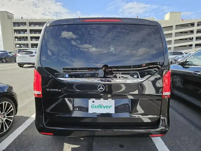 メルセデス・ベンツ Ｖ２２０ d 香川県 2016(平28)年 8.4万km オブシディアンブラックM レーダーセーフティパッケージ/純正8.4型ナビ/フルセグTV/カロッツェリア後席フリップダウンモニター/両側パワースライドドア/パワーバックドア/360°カメラシステム/ETC2.0/前後ドライブレコーダー/ディストロニックプラス/パークトロニック/レーンキーピングアシスト/衝突警告システム/PRE-SAFE/ターボ/LEDヘッドランプ/インテリジェントライトシステム/アダプティブハイビームシステム/革巻きステアリング/ステアリングスイッチ/前席メモリー機能付パワーシート/前席シートヒーター/純正17インチアルミホイール/スマートキー/禁煙車