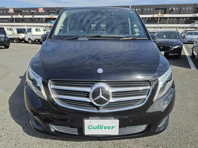 メルセデス・ベンツ Ｖ２２０ d 香川県 2016(平28)年 8.4万km オブシディアンブラックM レーダーセーフティパッケージ/純正8.4型ナビ/フルセグTV/カロッツェリア後席フリップダウンモニター/両側パワースライドドア/パワーバックドア/360°カメラシステム/ETC2.0/前後ドライブレコーダー/ディストロニックプラス/パークトロニック/レーンキーピングアシスト/衝突警告システム/PRE-SAFE/ターボ/LEDヘッドランプ/インテリジェントライトシステム/アダプティブハイビームシステム/革巻きステアリング/ステアリングスイッチ/前席メモリー機能付パワーシート/前席シートヒーター/純正17インチアルミホイール/スマートキー/禁煙車