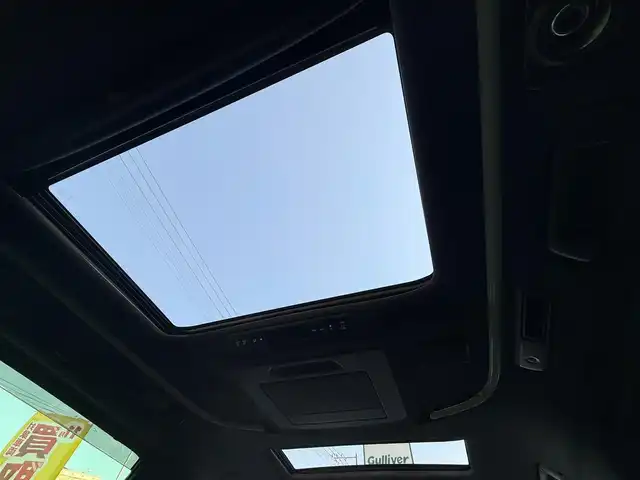 トヨタ アルファードハイブリット エグゼクティブ ラウンジ S 千葉県 2020(令2)年 5.6万km ホワイトパールクリスタルシャイン モデリスタフルエアロ/ツインムーンルーフ/純正メモリーナビ/フルセグ/CD/DVD/BT/USB/JBLプレミアムサウンド/パノラミックビューモニター/リヤエンターテイメントシステム/後席用フリップダウンモニター/パワーバックドア/両側パワースライドドア/デジタルインナーミラー/トヨタセーフティセンス/レーダークルーズコントロール/プリクラッシュセーフティ/レーンキープアシスト/レザーシート/1～2列目パワーシート/シートヒーター/ベンチレーション/ドライブレコーダー/ETC2.0/ステアリングヒーター/オートハイビーム/LEDヘッドライト/フォグランプ/スマートキー×2