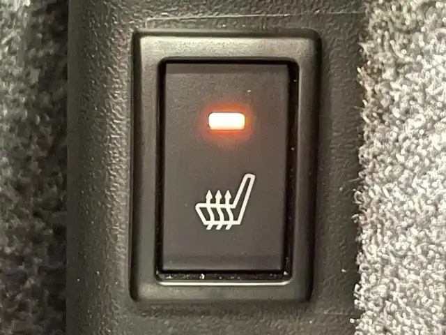 スズキ クロスビー HYBRID MX 愛知県 2019(令1)年 3.5万km ファーベントレッド/スーパーブラックパール 純正8インチナビ/（フルセグTV/Bluetooth/AM/FM/SD/USB）/衝突軽減ブレーキ/クルーズコントロール/前後ドライブレコーダー/コーナーセンサー/レーンキープアシスト/パーキングアシスト/プッシュスタート/スマートキー/ミュージックプレイヤー接続/純正フロアマット/純正16インチアルミホイール/オートライト/シートヒーター