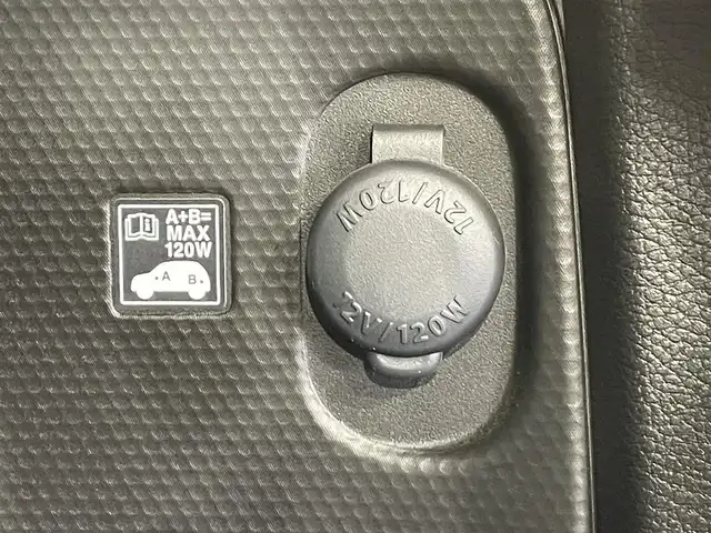 スズキ クロスビー HYBRID MX 愛知県 2019(令1)年 3.5万km ファーベントレッド/スーパーブラックパール 純正8インチナビ/（フルセグTV/Bluetooth/AM/FM/SD/USB）/衝突軽減ブレーキ/クルーズコントロール/前後ドライブレコーダー/コーナーセンサー/レーンキープアシスト/パーキングアシスト/プッシュスタート/スマートキー/ミュージックプレイヤー接続/純正フロアマット/純正16インチアルミホイール/オートライト/シートヒーター