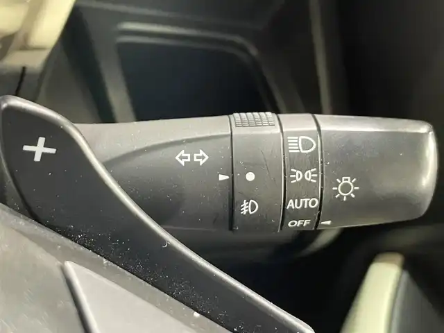 スズキ クロスビー HYBRID MX 愛知県 2019(令1)年 3.5万km ファーベントレッド/スーパーブラックパール 純正8インチナビ/（フルセグTV/Bluetooth/AM/FM/SD/USB）/衝突軽減ブレーキ/クルーズコントロール/前後ドライブレコーダー/コーナーセンサー/レーンキープアシスト/パーキングアシスト/プッシュスタート/スマートキー/ミュージックプレイヤー接続/純正フロアマット/純正16インチアルミホイール/オートライト/シートヒーター