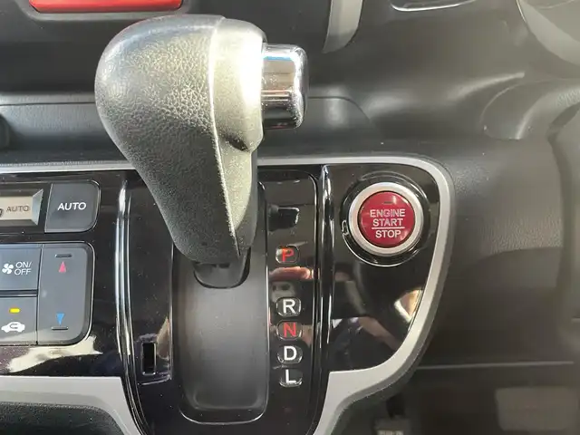 ホンダ Ｎ ＢＯＸ カスタム G Lパッケージ 福岡県 2012(平24)年 10.7万km プレミアムダイナミックブルーパール (株)IDOMが運営する【じしゃロン八幡西店】の自社ローン対象車両になります。こちらは現金ご利用時の価格です。自社ローンご希望の方は別途その旨お申付け下さい。/・ナビ（VXM-128VS）/・バックカメラ/・片側パワースライド/・ETC/・プッシュスタート/・純正フロアマット