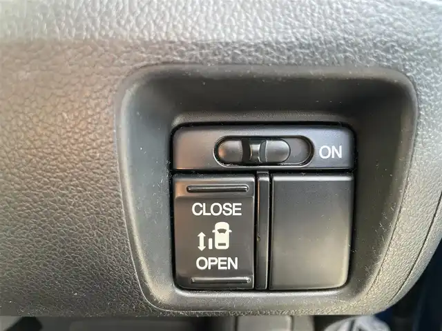 ホンダ Ｎ ＢＯＸ カスタム G Lパッケージ 福岡県 2012(平24)年 10.7万km プレミアムダイナミックブルーパール (株)IDOMが運営する【じしゃロン八幡西店】の自社ローン対象車両になります。こちらは現金ご利用時の価格です。自社ローンご希望の方は別途その旨お申付け下さい。/・ナビ（VXM-128VS）/・バックカメラ/・片側パワースライド/・ETC/・プッシュスタート/・純正フロアマット