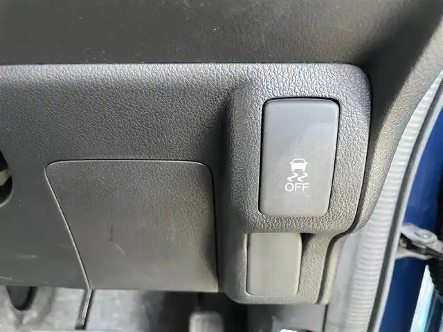 ホンダ Ｎ ＢＯＸ カスタム G Lパッケージ 福岡県 2012(平24)年 10.7万km プレミアムダイナミックブルーパール (株)IDOMが運営する【じしゃロン八幡西店】の自社ローン対象車両になります。こちらは現金ご利用時の価格です。自社ローンご希望の方は別途その旨お申付け下さい。/・ナビ（VXM-128VS）/・バックカメラ/・片側パワースライド/・ETC/・プッシュスタート/・純正フロアマット