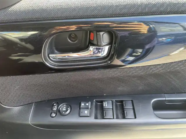 ホンダ Ｎ ＢＯＸ カスタム G Lパッケージ 福岡県 2012(平24)年 10.7万km プレミアムダイナミックブルーパール (株)IDOMが運営する【じしゃロン八幡西店】の自社ローン対象車両になります。こちらは現金ご利用時の価格です。自社ローンご希望の方は別途その旨お申付け下さい。/・ナビ（VXM-128VS）/・バックカメラ/・片側パワースライド/・ETC/・プッシュスタート/・純正フロアマット