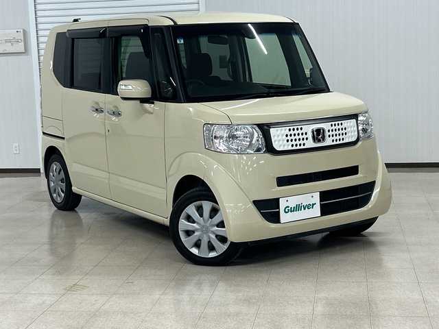 ホンダ Ｎ ＢＯＸ G L SSパッケージ 熊本県 2015(平27)年 6.2万km クッキークリーム 社外ＳＤナビ（ＣＤ/ＤＶＤ/フルセグ/ラジオ）/バックカメラ/ＥＴＣ/両側パワースライドドア/衝突軽減システム/横滑り防止装置/ステアリングスイッチ/プッシュスタート/スマートキー×２/ドアバイザー/純正フロアマット/リアサンシェード