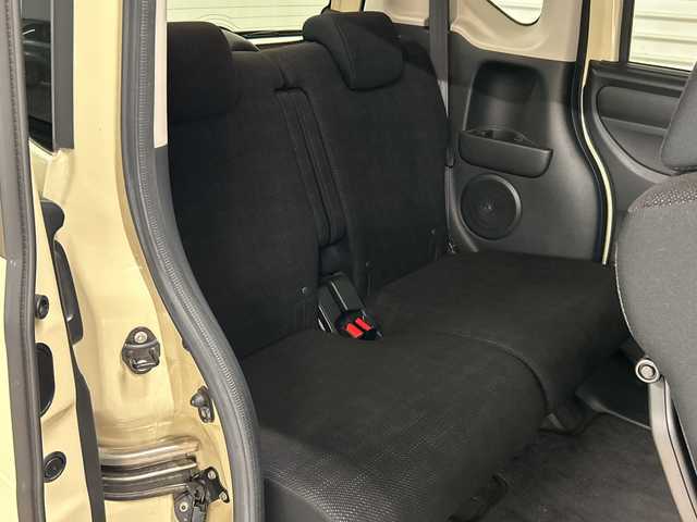 ホンダ Ｎ ＢＯＸ G L SSパッケージ 熊本県 2015(平27)年 6.2万km クッキークリーム 社外ＳＤナビ（ＣＤ/ＤＶＤ/フルセグ/ラジオ）/バックカメラ/ＥＴＣ/両側パワースライドドア/衝突軽減システム/横滑り防止装置/ステアリングスイッチ/プッシュスタート/スマートキー×２/ドアバイザー/純正フロアマット/リアサンシェード