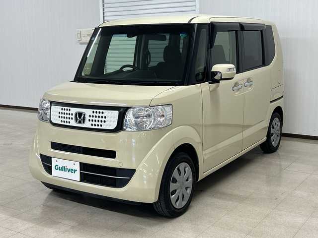 ホンダ Ｎ ＢＯＸ G L SSパッケージ 熊本県 2015(平27)年 6.2万km クッキークリーム 社外ＳＤナビ（ＣＤ/ＤＶＤ/フルセグ/ラジオ）/バックカメラ/ＥＴＣ/両側パワースライドドア/衝突軽減システム/横滑り防止装置/ステアリングスイッチ/プッシュスタート/スマートキー×２/ドアバイザー/純正フロアマット/リアサンシェード