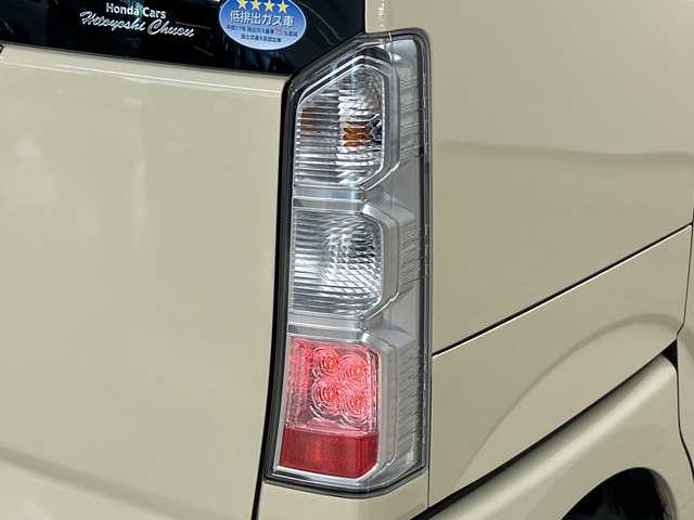 ホンダ Ｎ ＢＯＸ G L SSパッケージ 熊本県 2015(平27)年 6.2万km クッキークリーム 社外ＳＤナビ（ＣＤ/ＤＶＤ/フルセグ/ラジオ）/バックカメラ/ＥＴＣ/両側パワースライドドア/衝突軽減システム/横滑り防止装置/ステアリングスイッチ/プッシュスタート/スマートキー×２/ドアバイザー/純正フロアマット/リアサンシェード