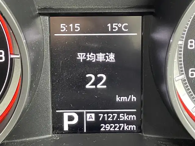 スズキ スイフト XG 道央・札幌 2017(平29)年 3万km スターシルバーメタリック ・４WD/・ケンウッド７型メモリーナビ/　CD/DVD/SD/BT/ワンセグTV/・バックカメラ/・D+N席シートヒーター/・トノカバー/・ハロゲンヘッドライト/・ヘッドランプレベライザー/・セキュリティアラーム/・プッシュスタート/・スマートキー/・スペアキー/・純正フロアマット/・取/保/・純正キャップ付スチールW（冬）/・積込：社外１５インチAW（夏/同サイズ/6分山）