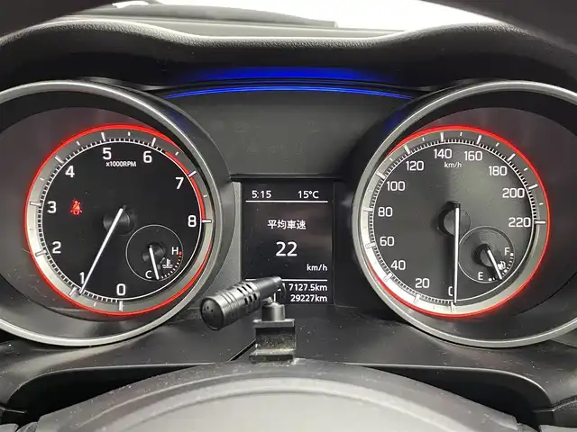 スズキ スイフト XG 道央・札幌 2017(平29)年 3万km スターシルバーメタリック ・４WD/・ケンウッド７型メモリーナビ/　CD/DVD/SD/BT/ワンセグTV/・バックカメラ/・D+N席シートヒーター/・トノカバー/・ハロゲンヘッドライト/・ヘッドランプレベライザー/・セキュリティアラーム/・プッシュスタート/・スマートキー/・スペアキー/・純正フロアマット/・取/保/・純正キャップ付スチールW（冬）/・積込：社外１５インチAW（夏/同サイズ/6分山）