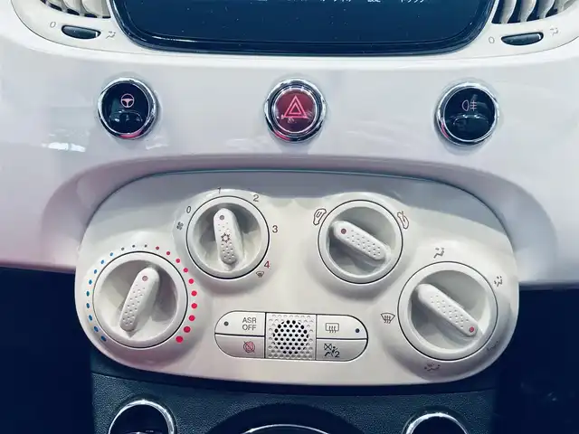 フィアット ５００ 1．2 カルト 大阪府 2022(令4)年 2.7万km ボサノバホワイト ワンオーナー/レザー調シートカバー/純正ディスプレイオーディオ/applecarplay/クルーズコントロール/純正14インチAW/ETC/ドラレコ/純正フロアマット/リモコンキー