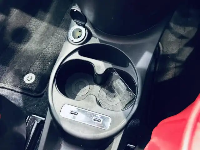 フィアット ５００ 1．2 カルト 大阪府 2022(令4)年 2.7万km ボサノバホワイト ワンオーナー/レザー調シートカバー/純正ディスプレイオーディオ/applecarplay/クルーズコントロール/純正14インチAW/ETC/ドラレコ/純正フロアマット/リモコンキー