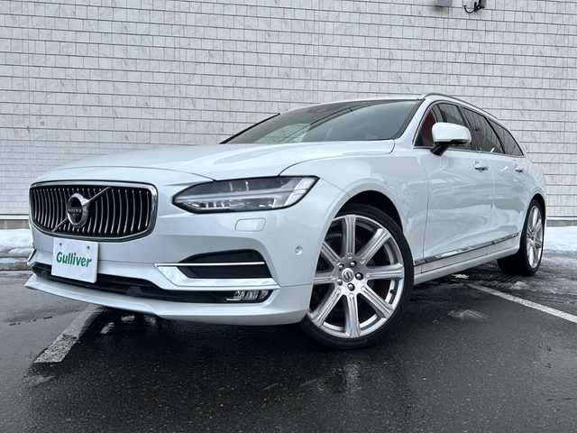 ボルボ Ｖ９０ T6 AWD インスクリプション 秋田県 2017(平29)年 5.7万km クリスタルホワイトP ・4WD/・ガラスルーフ/・純正ナビ(BT、フルセグTV)/・全方位カメラ/・ETC/・追従式クルーズコントロール/・ヘッドアップディスプレイ/・スマートキー/・社外前後ドライブレコーダー/・前席パワーシート/・前席シートヒーター/・前席エアーシート/・パワーバックドア/・ステアリングヒーター/・前後コーナーセンサー