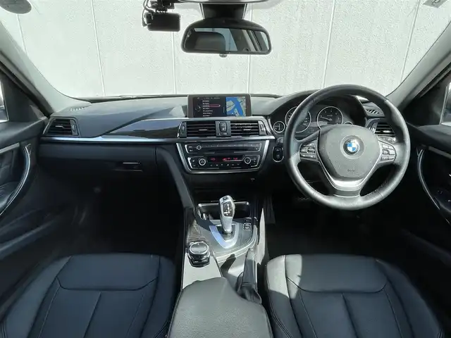ＢＭＷ ３２０ｄ ツーリング ラグジュアリー 東京都 2013(平25)年 5.8万km 黒 純正ナビゲーション/純正AW/ACC/パワーバックドア/パワーシート/シートヒーター/バックカメラ/社外TV/LEDヘッドライト
